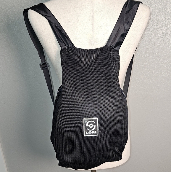 Loki Performance Sweatshirt. Turns into a backpack.  Sleeves turn into MITTENS! - Picture 11 of 16